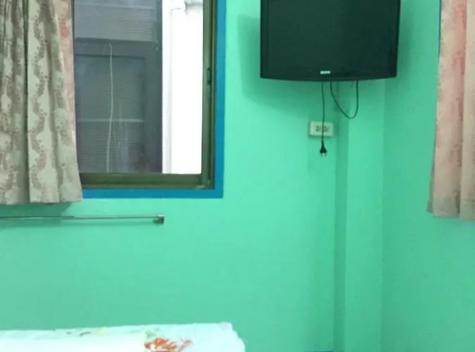 Nat 2 Apartment